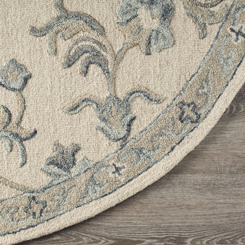 Mirroring Ivory and Blue Floral Bloom Area Rug 4'10" Round. Picture 5