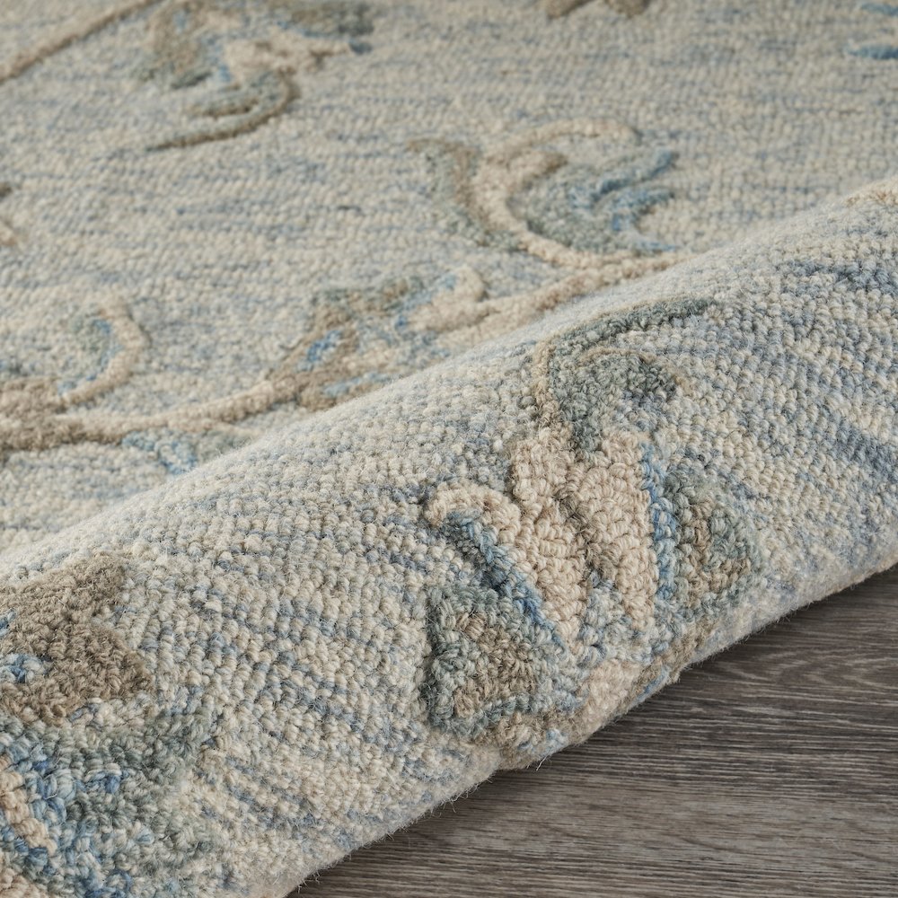 Mirroring Baby Blue Floral Bloom Area Rug 4'10" Round. Picture 4