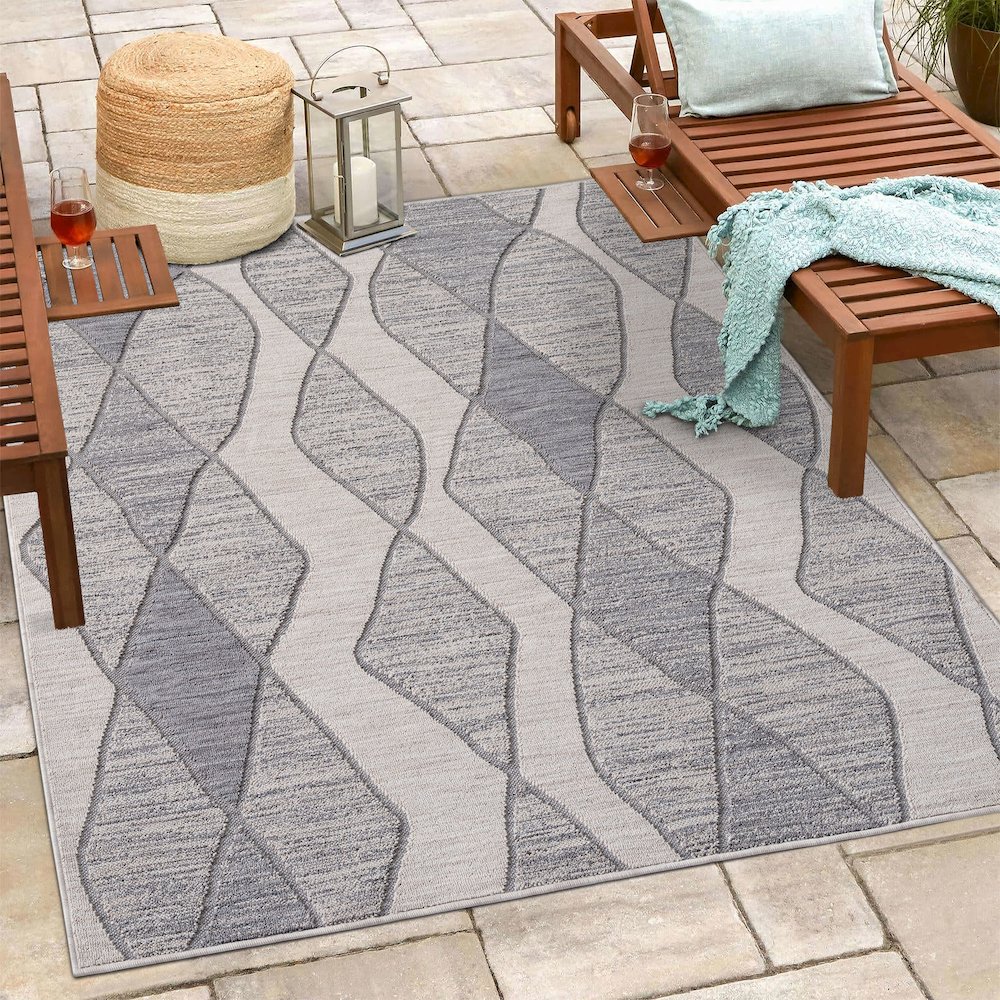 Westport Geometric PET Yarn Indoor/Outdoor Area Rug. Picture 2