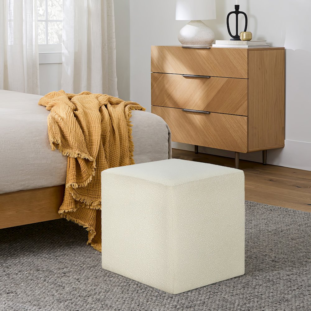 Grady Ottoman Snow. Picture 2