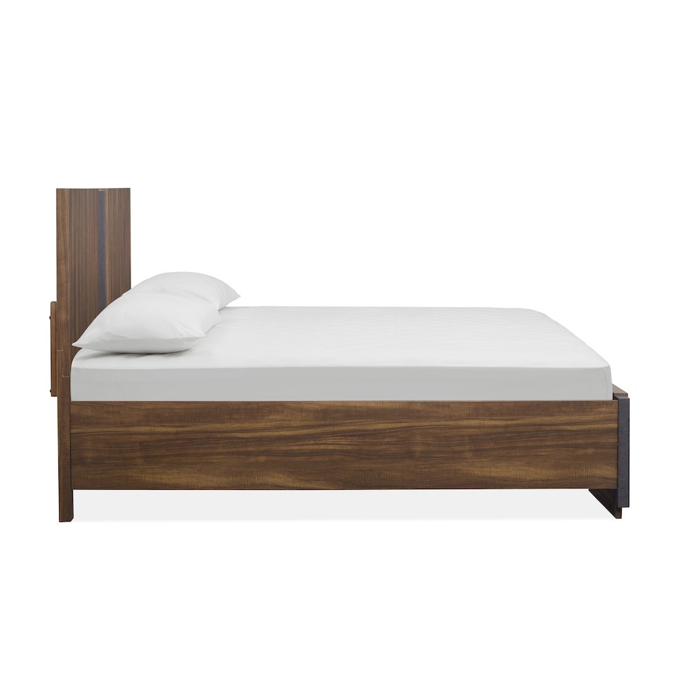 Jensen Tavern Brown King Panel Bed. Picture 3