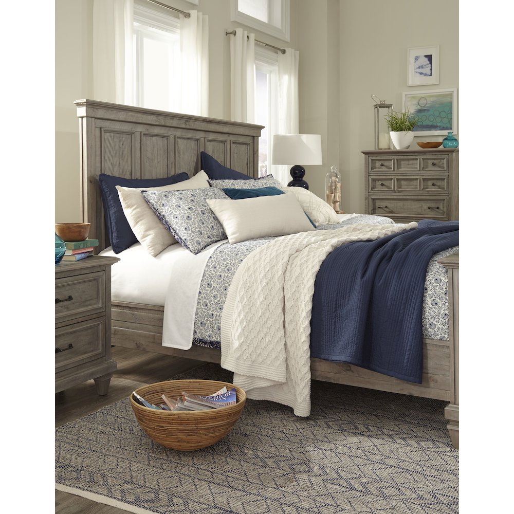Lancaster Dovetail Grey King Panel Bed. Picture 5