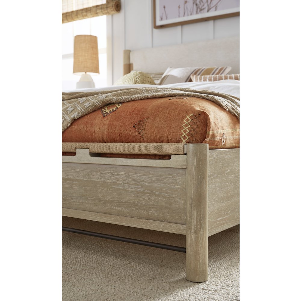 Sunset Cove Sanibel Brown King Panel Upholstered Bed. Picture 5