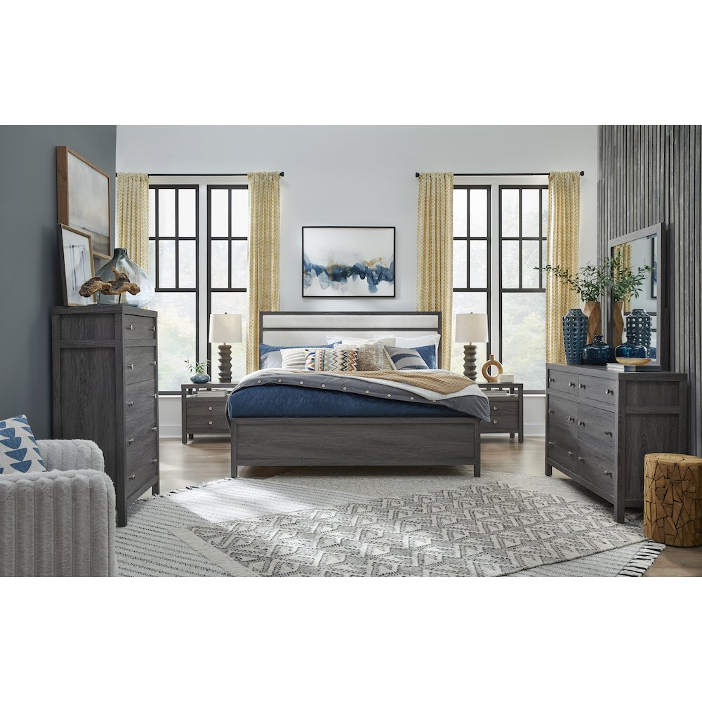 Merrifield Raisin Black Drawer Chest. Picture 9