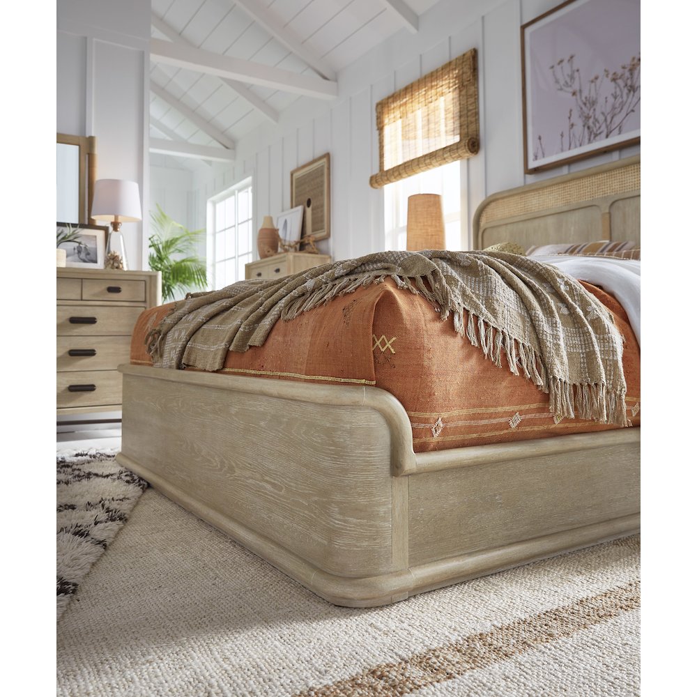 Sunset Cove Sanibel Brown King Panel Bed. Picture 4