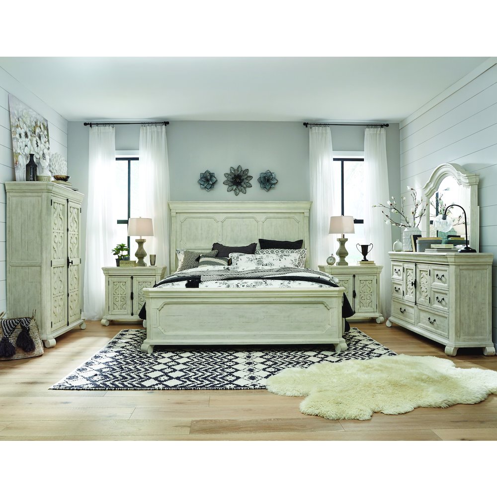 Bronwyn Alabaster Queen Panel Bed. Picture 4