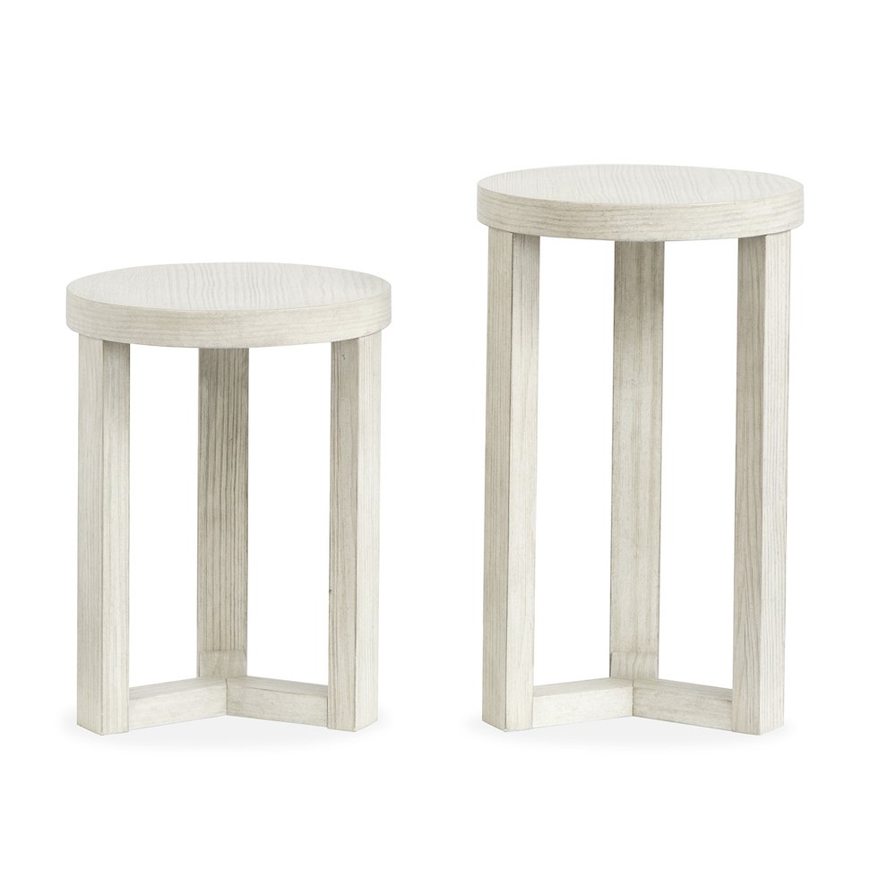Refton Balboa Mist Nesting Accent Table. Picture 5