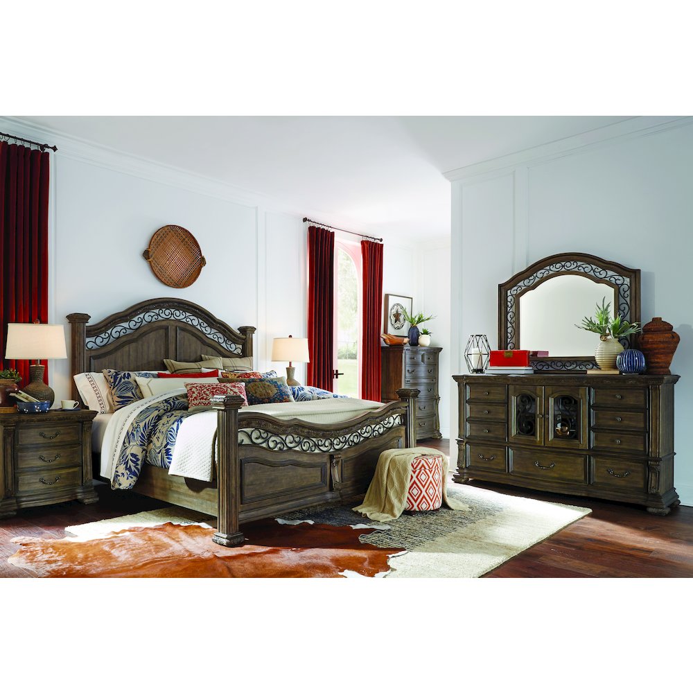 Durango Willadeene Brown Drawer Dresser With Shaped Mirror. Picture 10