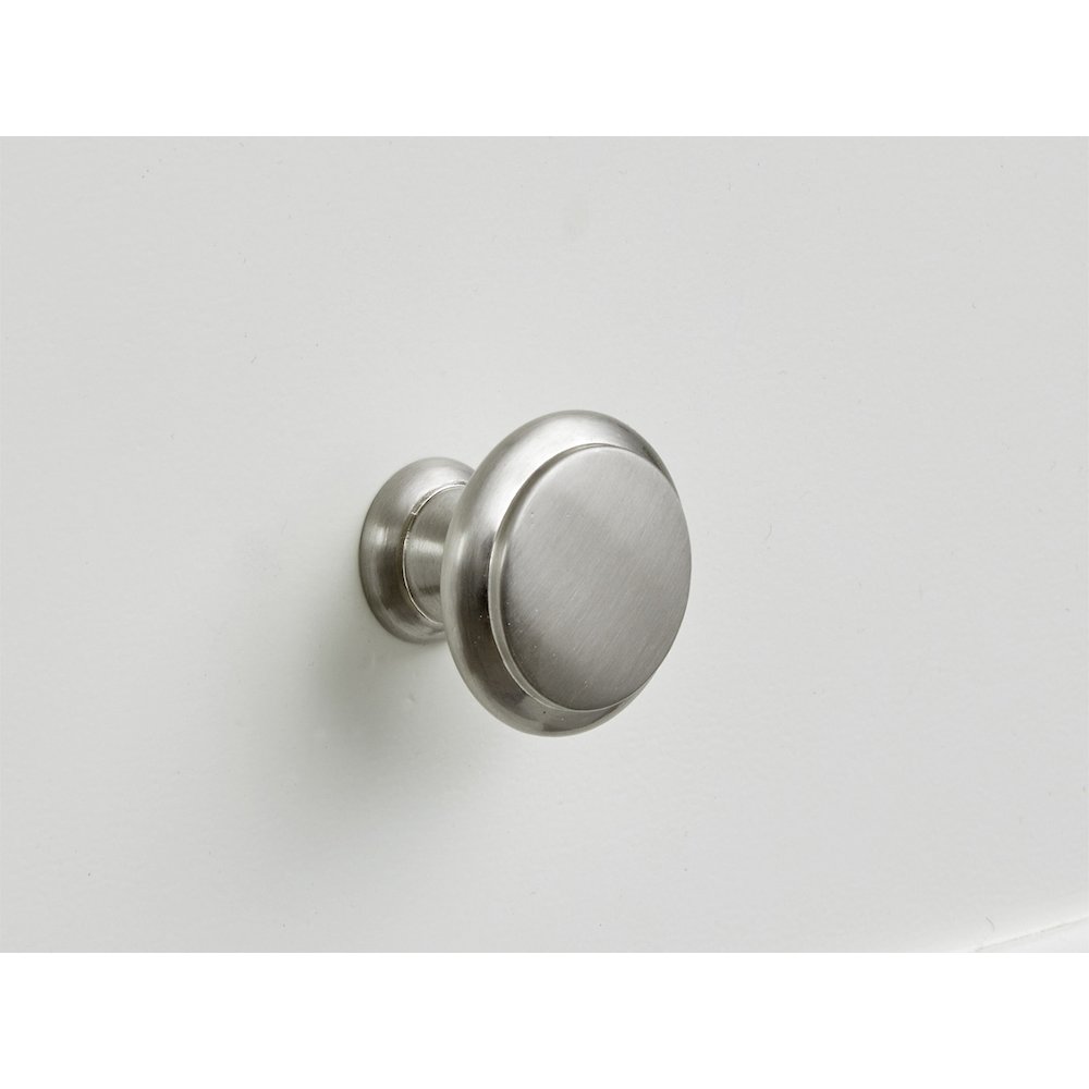 Charleston White Dove White Drawer Dresser. Picture 5