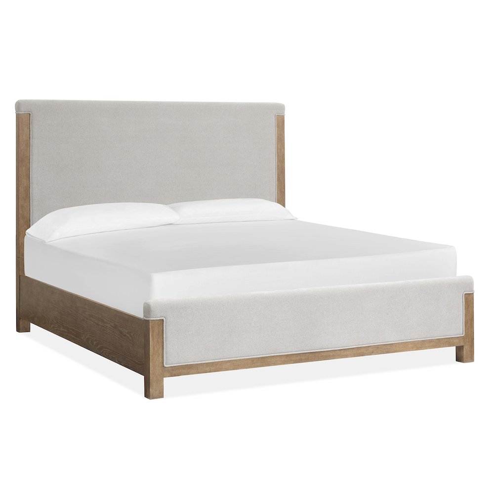 Plum Creek Sierra Brown Queen Upholstered Panel Bed. Picture 1