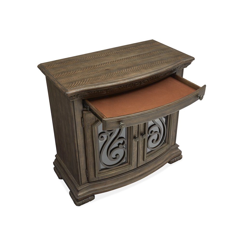 Durango Willadeene Brown Bachelor Chest. Picture 6