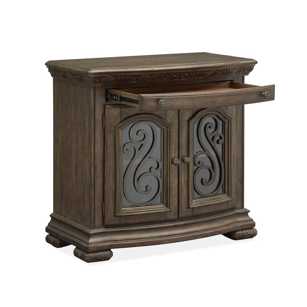 Durango Willadeene Brown Bachelor Chest. Picture 5