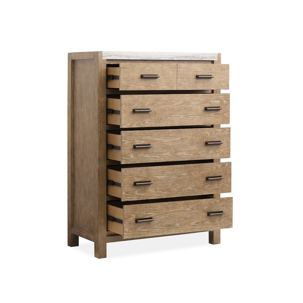 Plum Creek Sierra Brown Drawer Chest. Picture 4