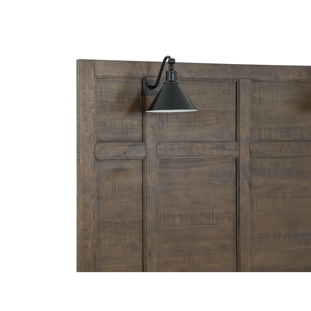 Bay Creek Toasted Nutmeg California King Lamp Panel Bed. Picture 4