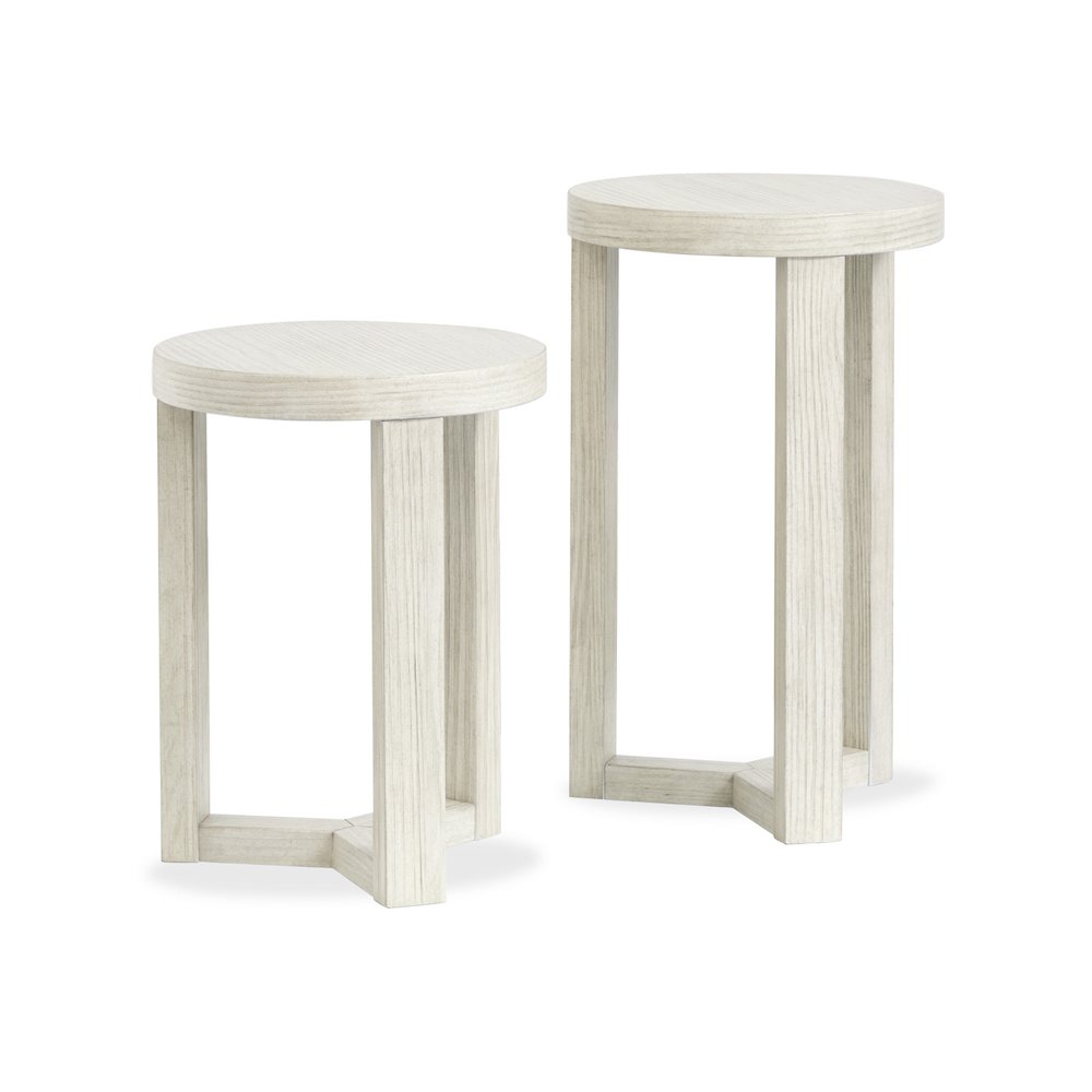 Refton Balboa Mist Nesting Accent Table. Picture 2