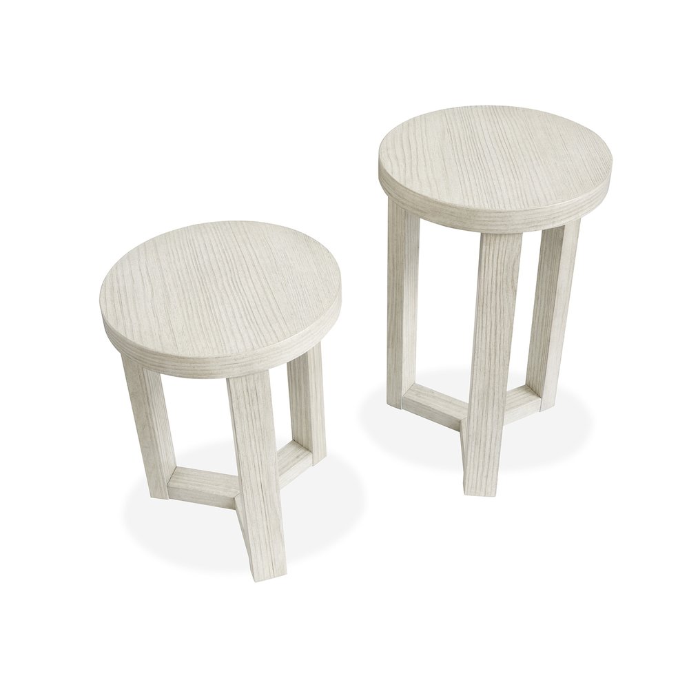 Refton Balboa Mist Nesting Accent Table. Picture 3