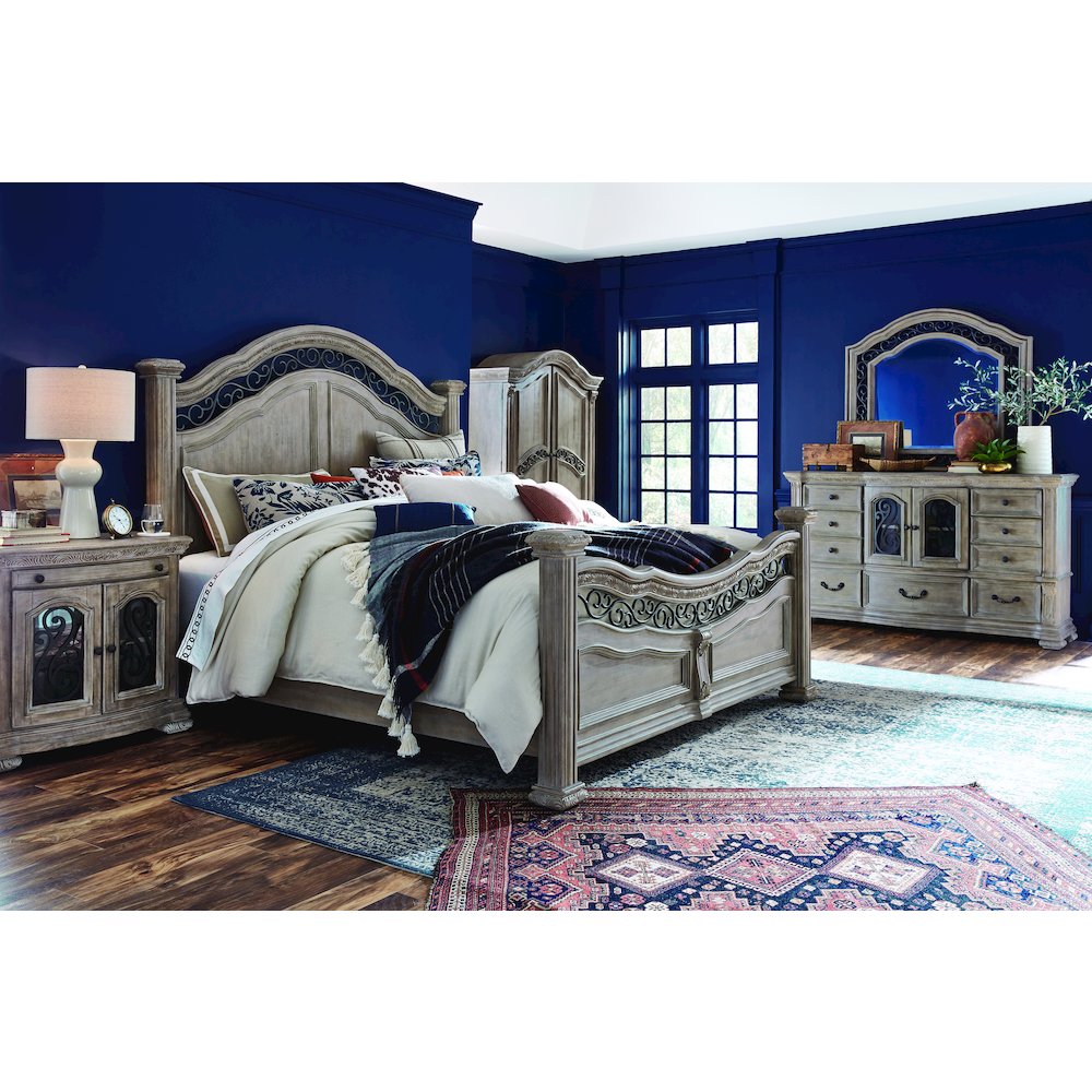 Marisol Fawn Bachelor Chest. Picture 9