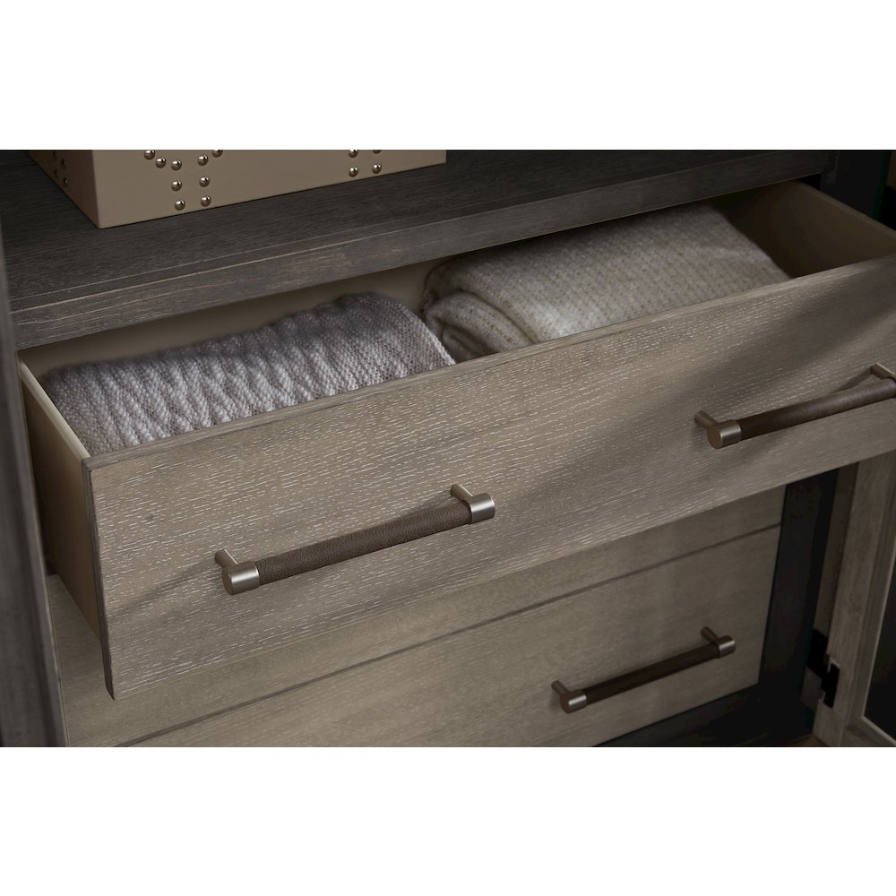 Pulaski Anderson Park Moose Trail And Frontier Brown 9 Drawer Dresser. Picture 6