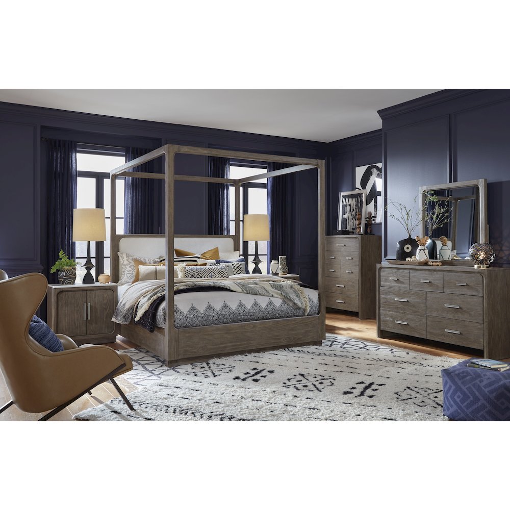 Westbourne Dark Umber Queen Upholstered Poster Bed. Picture 8