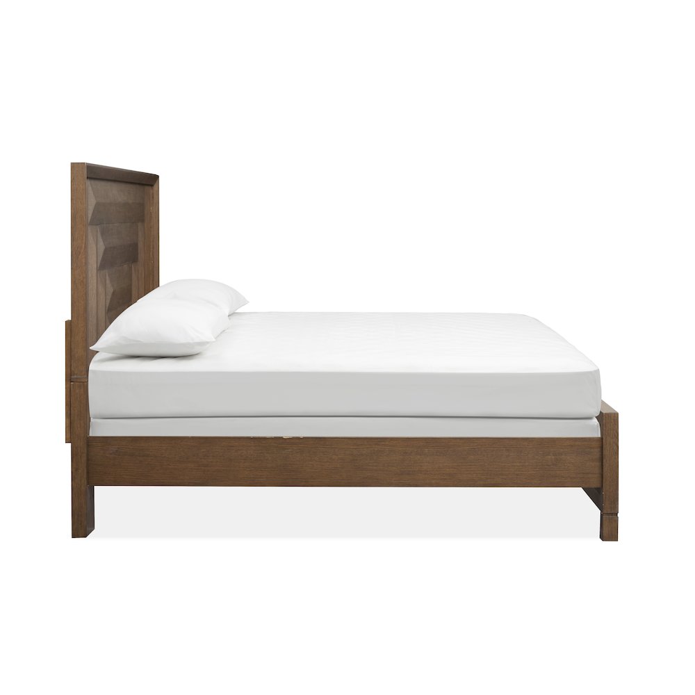 Callisto Bourbon Brown Queen Panel Bed. Picture 3