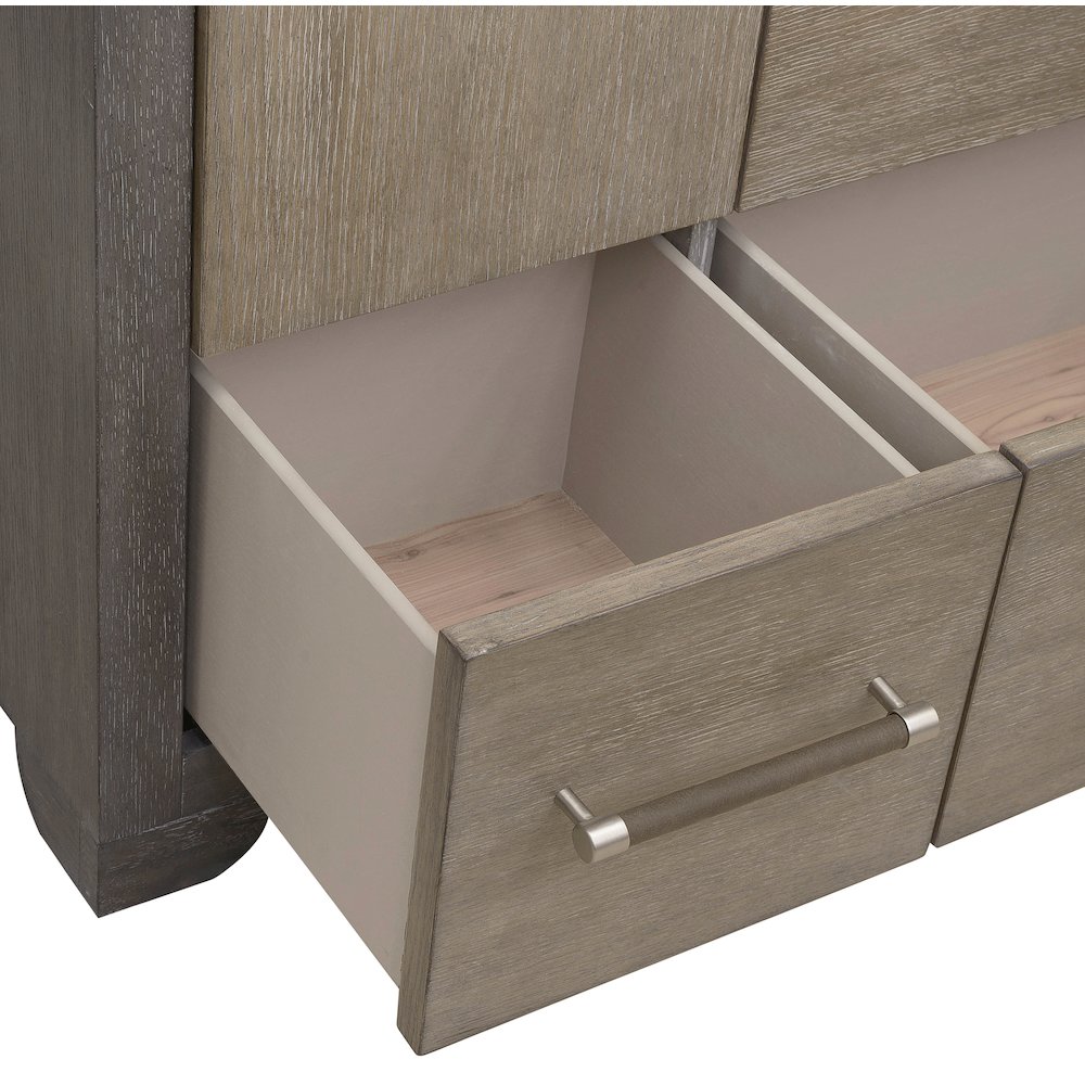 Pulaski Anderson Park Moose Trail And Frontier Brown 5 Drawer Master Chest. Picture 5