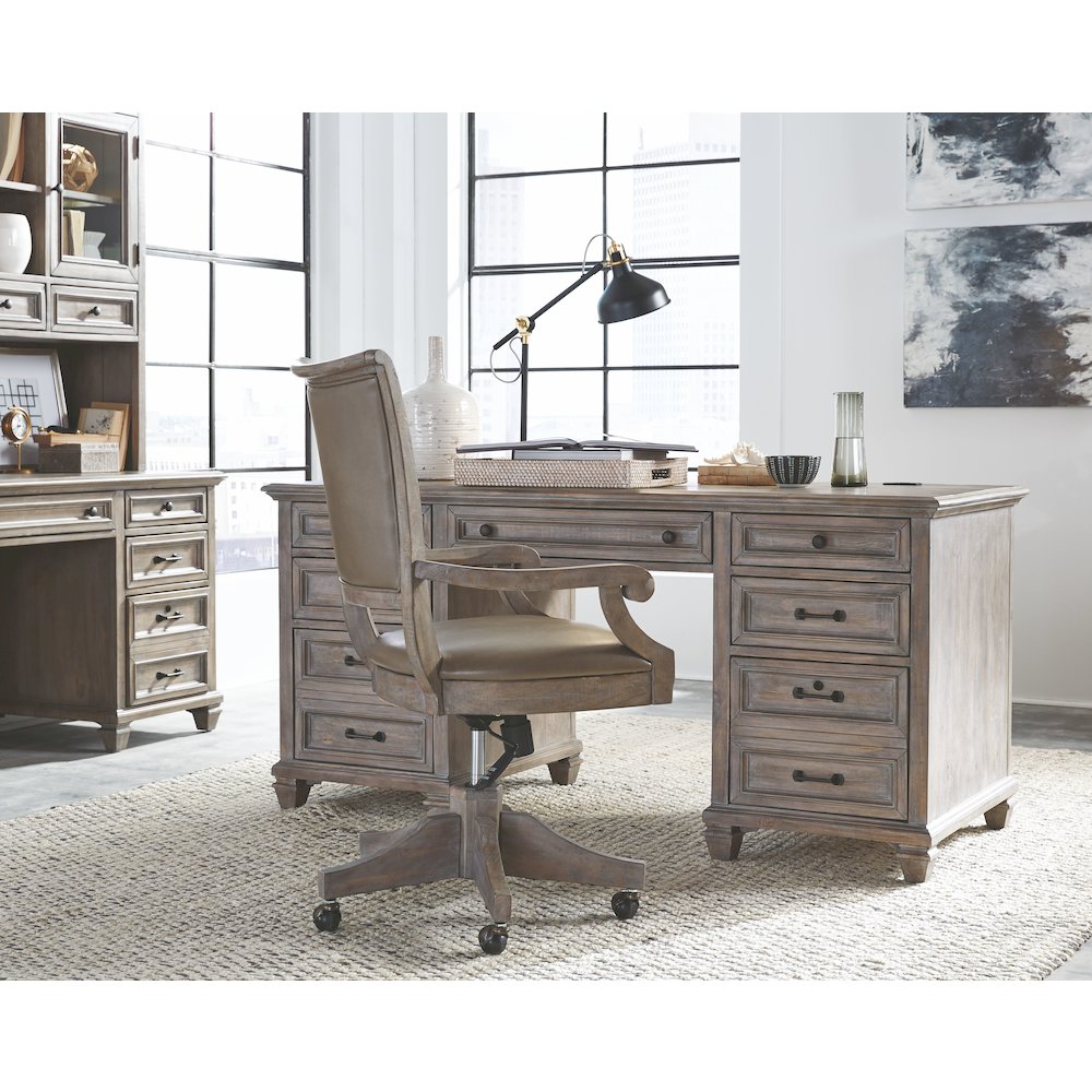 Lancaster Dovetail Grey Executive Desk. Picture 9