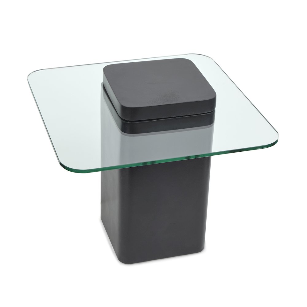 Donora Clear Glass And Obsidian Square End Table. Picture 3