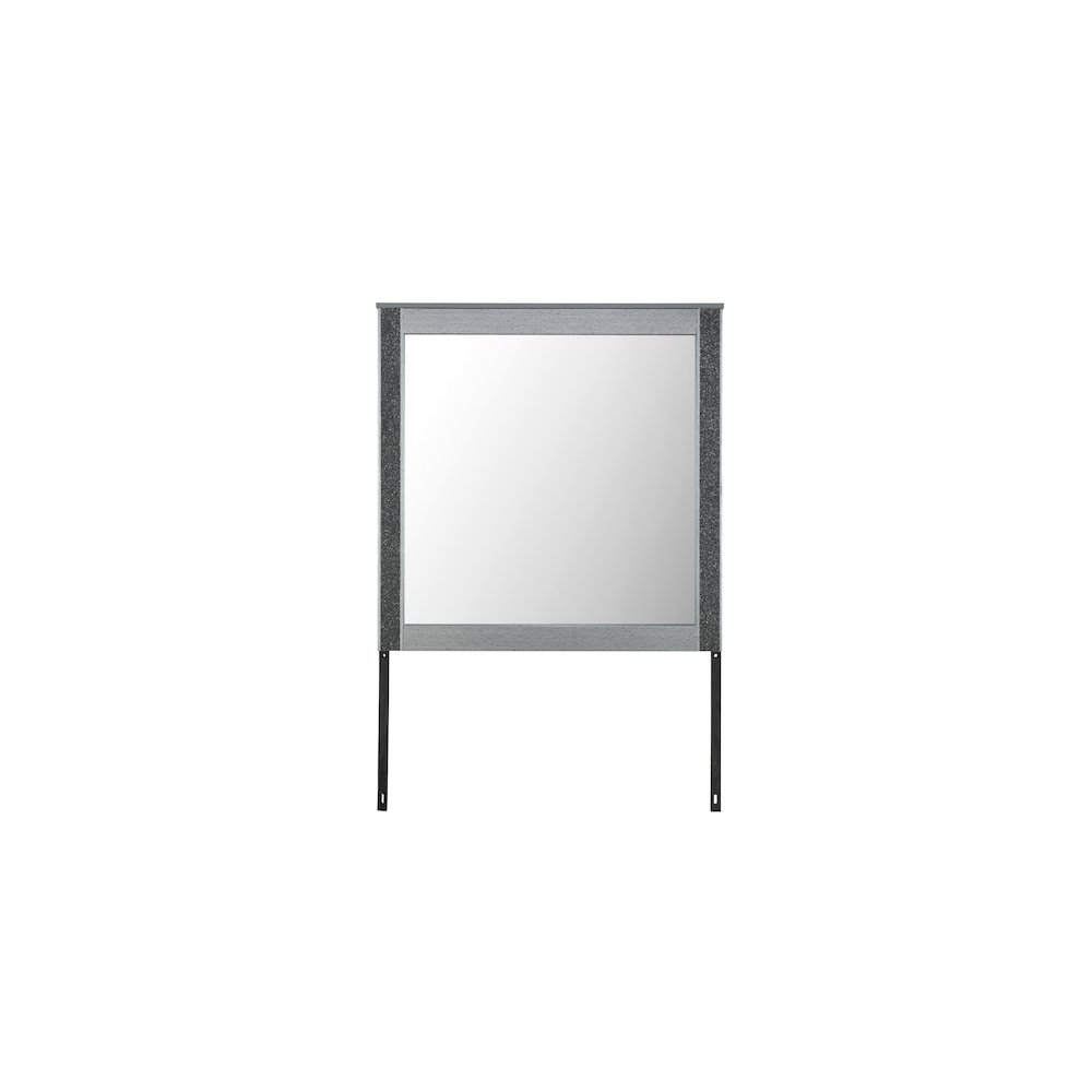 Logan Silver Mirror. Picture 1