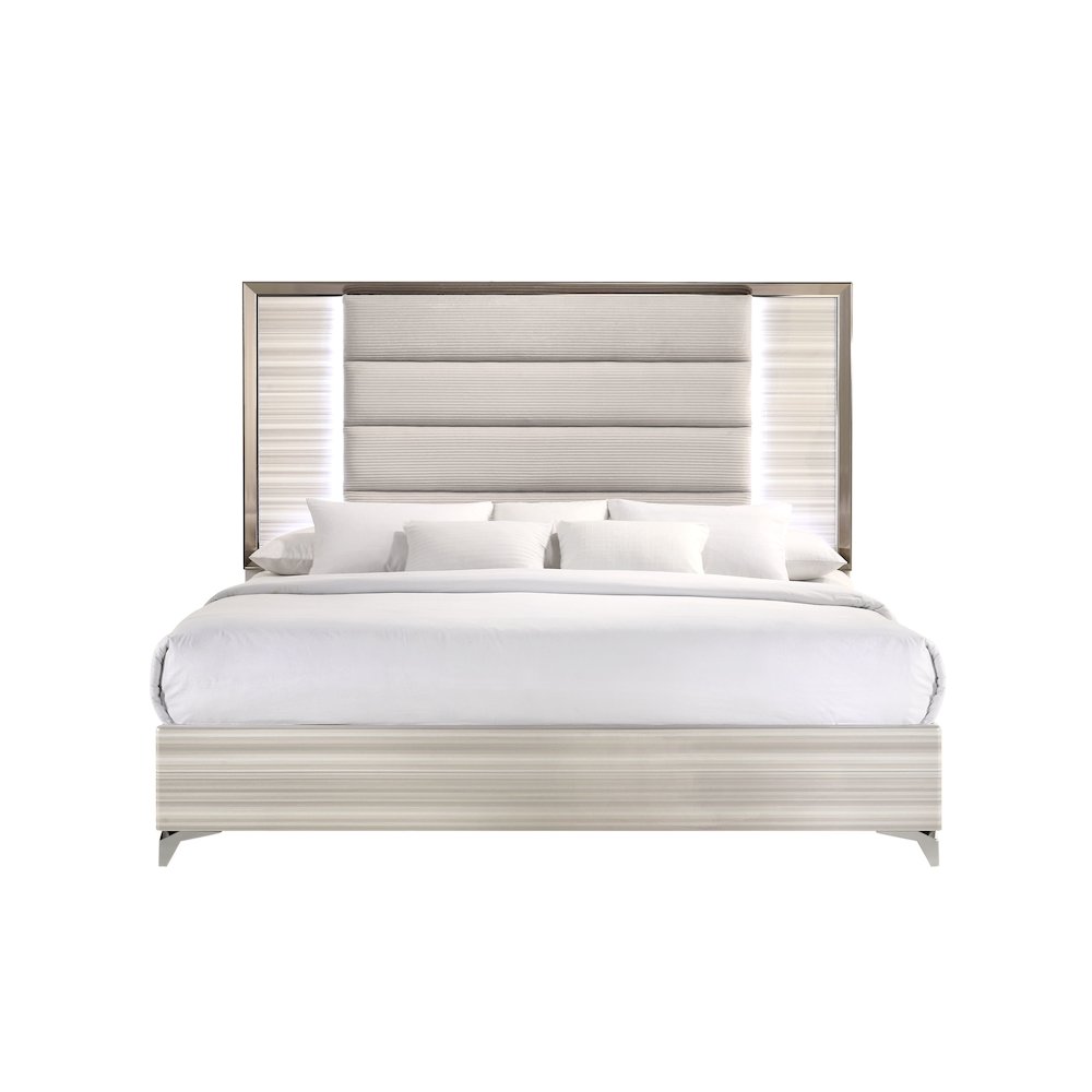Modern Zambrano White King Bed With Led, White. Picture 1