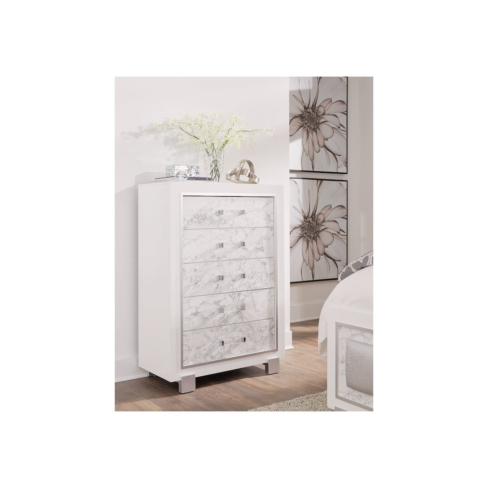 Transitional Glam Santorini White Chest, Metallic White. Picture 1