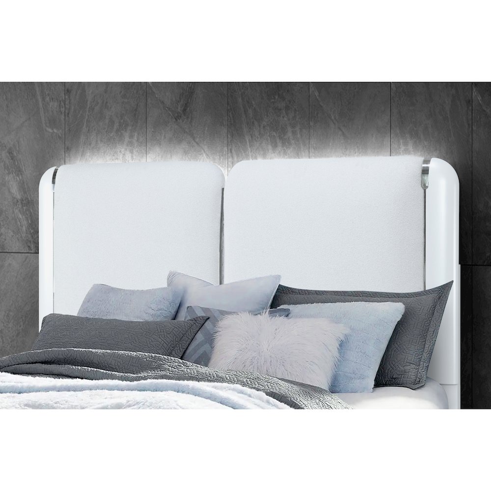 Contemporary Apollo Grey King Bed, Grey. Picture 4