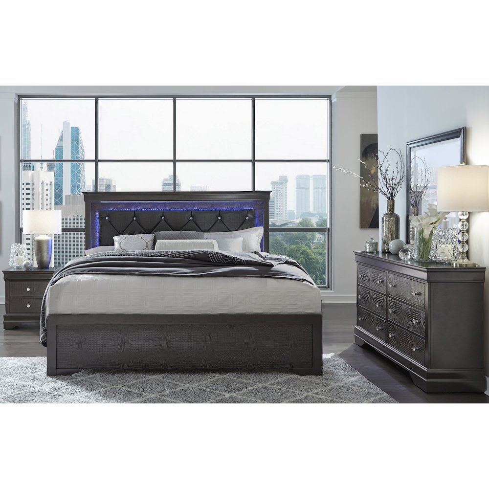 Traditional Glam Pompei Metallic Grey Queen Bed In A Box, Metallic Grey. Picture 1