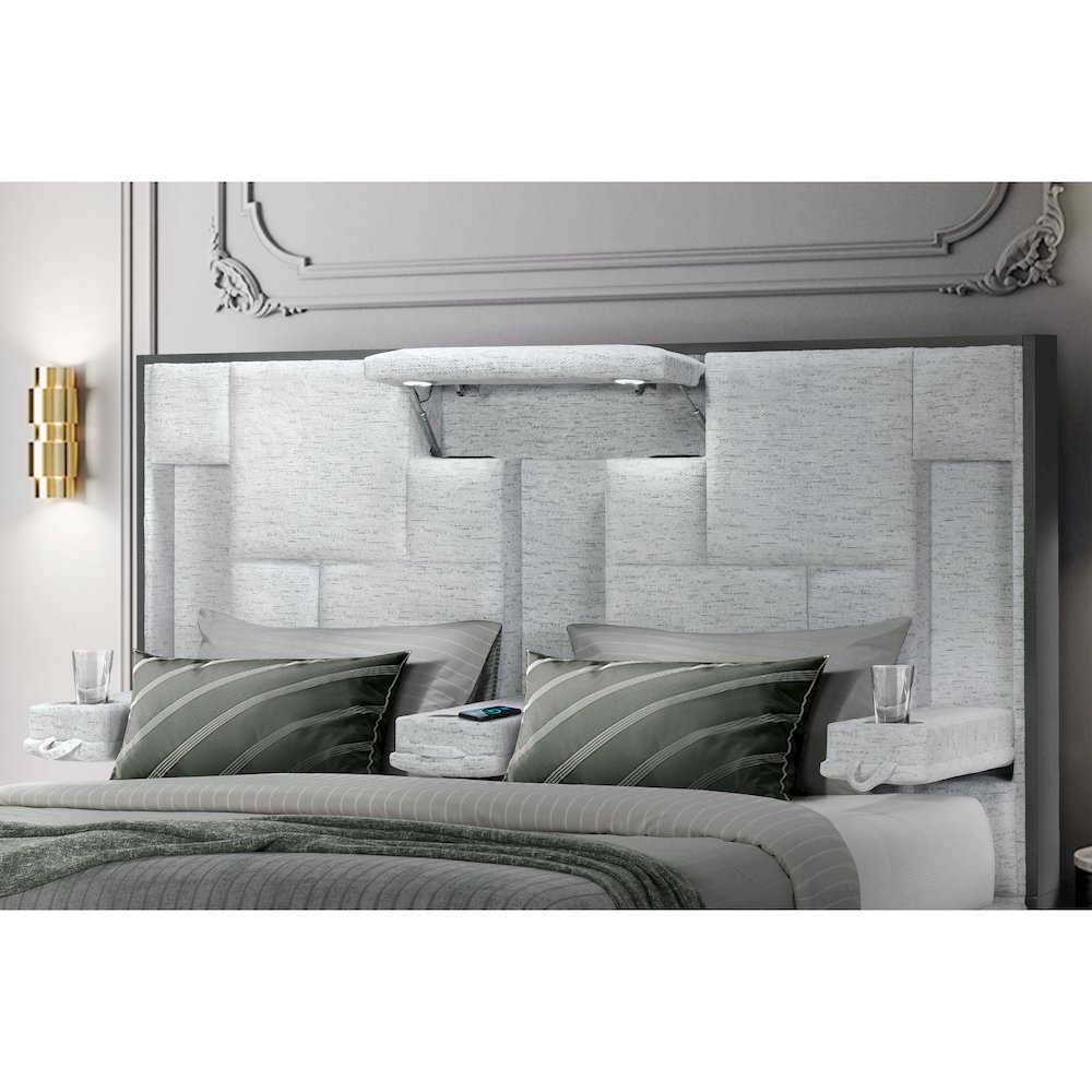 Contemporary Oscar Grey King Bed No Wood Trim, Grey. Picture 4