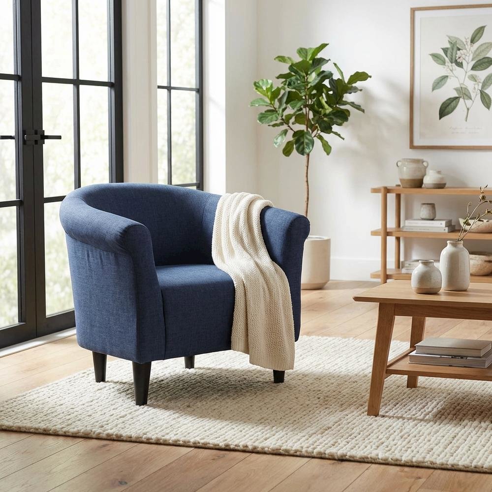 Marlee Club Chair. Picture 2