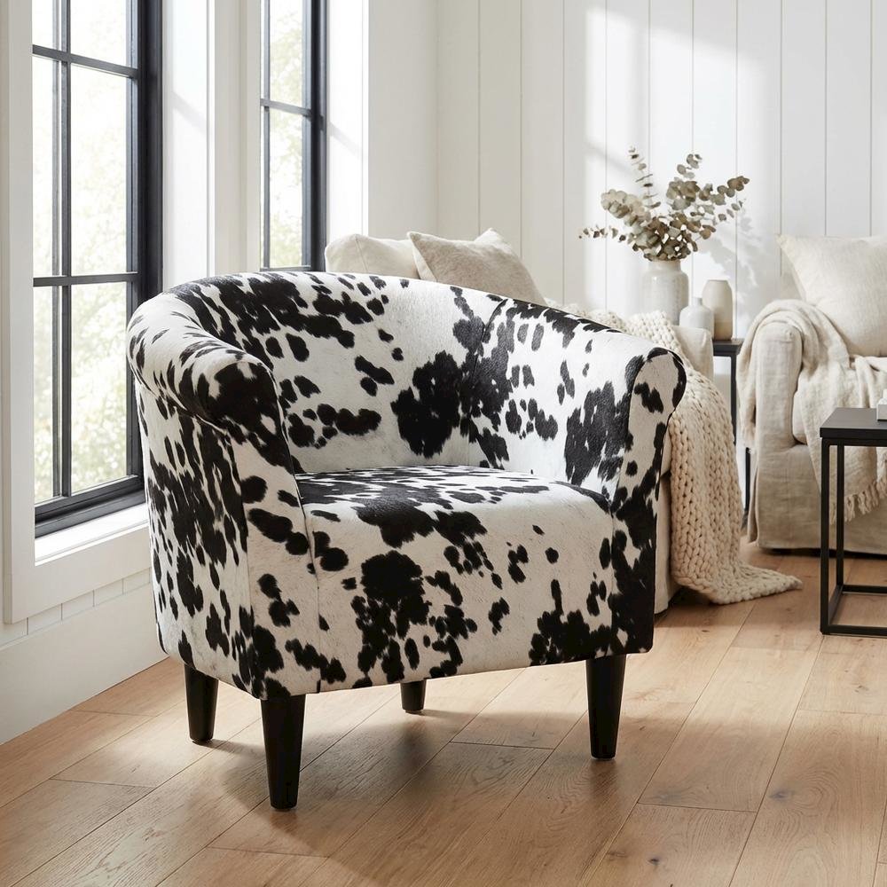 Savannah Club Chair - Cowhide Black. Picture 2