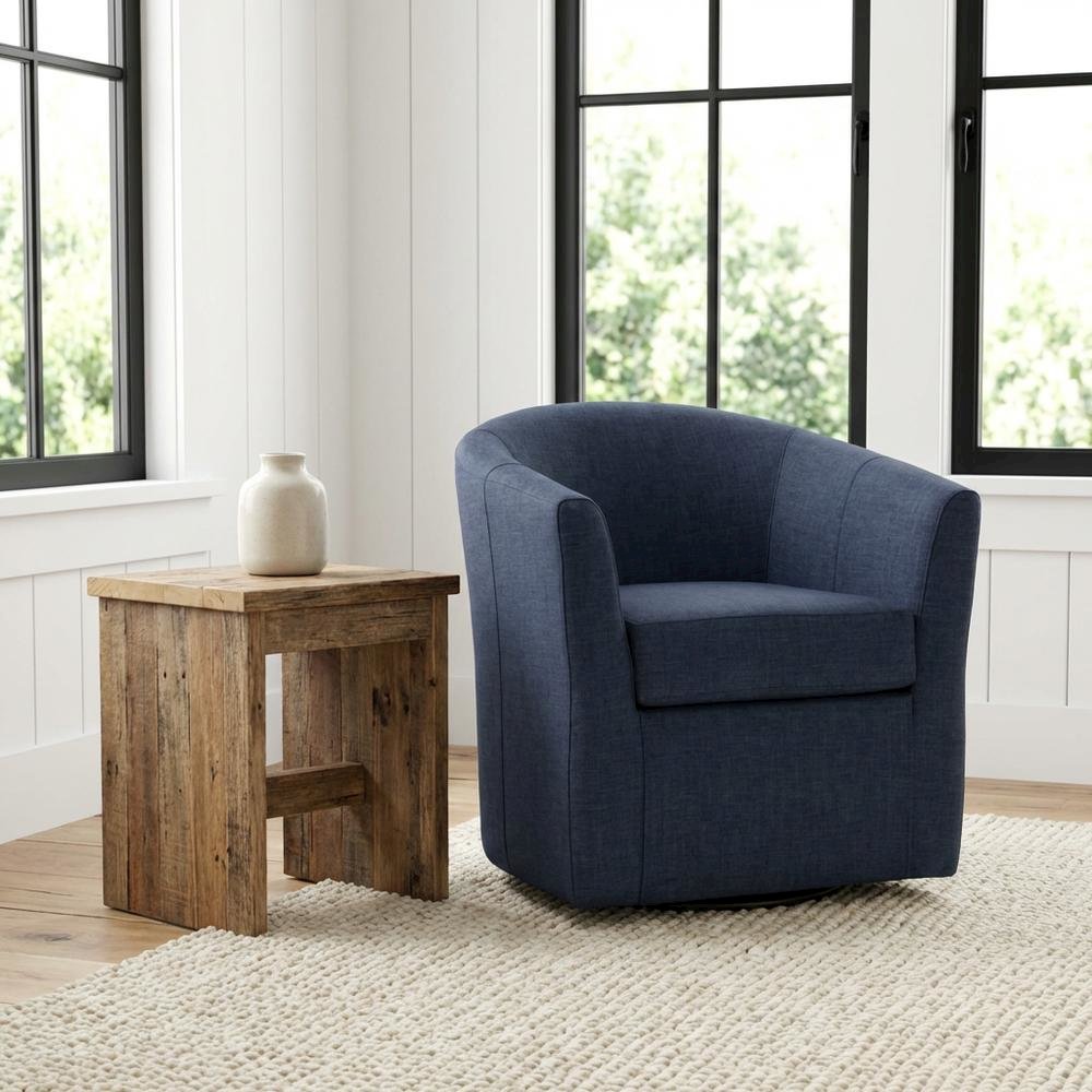 Windsor Swivel Club Chair. Picture 2