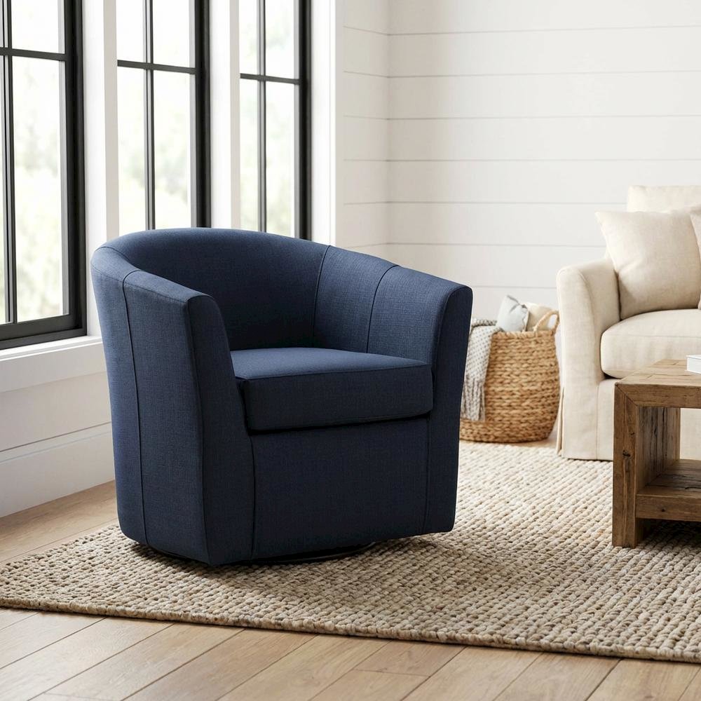 Windsor Swivel Club Chair. Picture 2