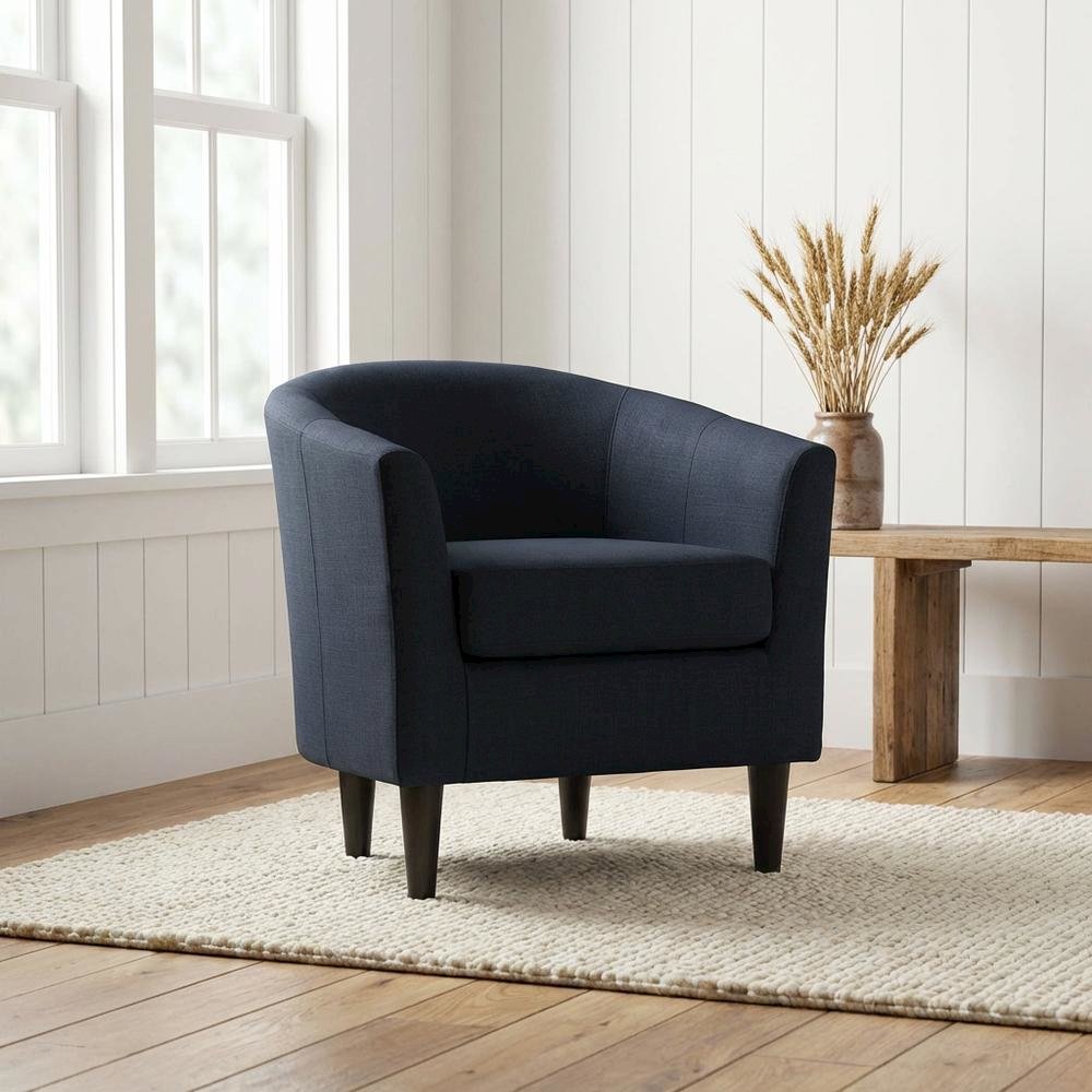 Windsor Club Chair. Picture 2