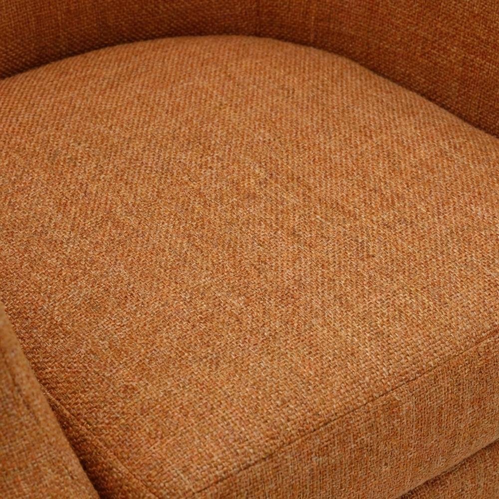 Nikole Swivel  - Blake Saffron. Picture 3