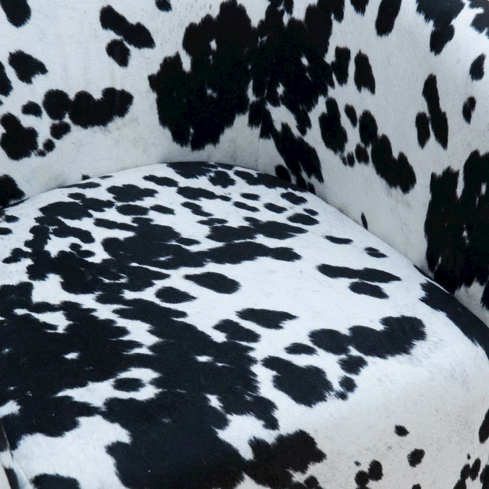 Savannah Club Chair - Cowhide Black. Picture 3