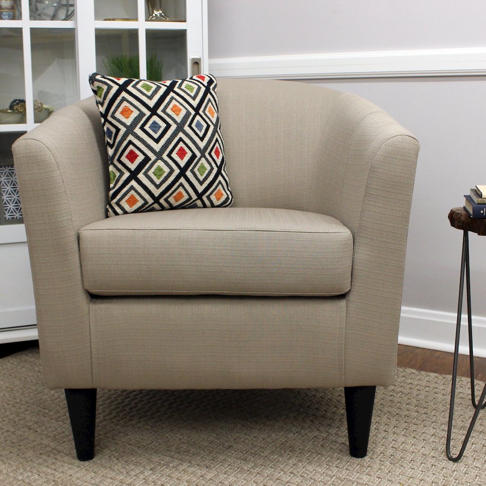 Windsor Club Chair. Picture 6