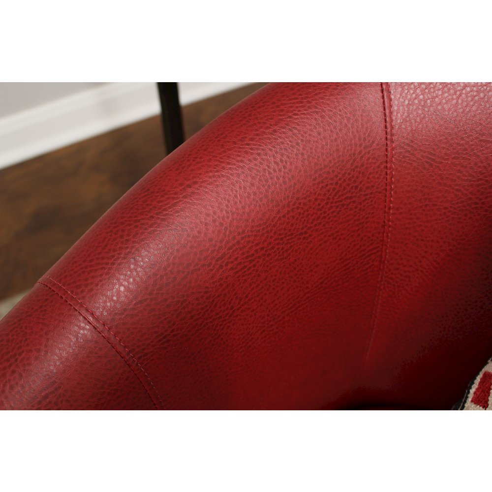 Windsor Club Chair. Picture 5
