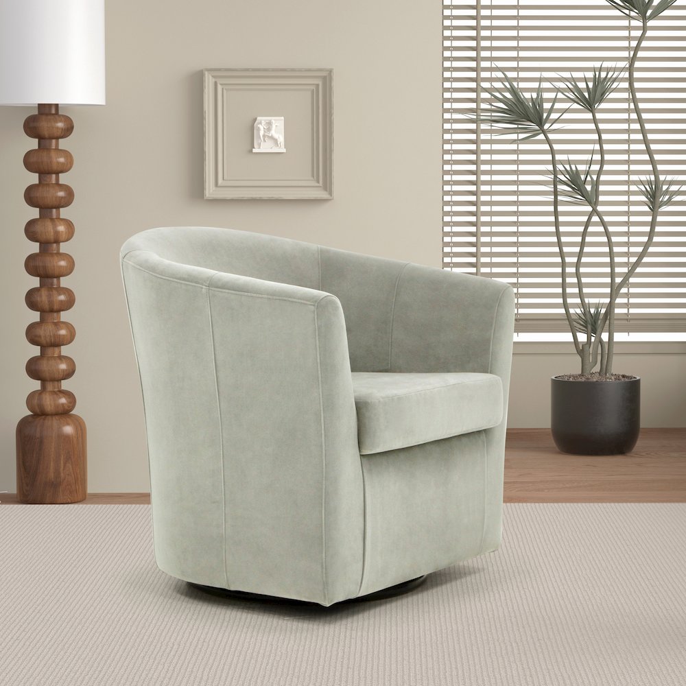 Windsor Swivel Club Chair. Picture 5