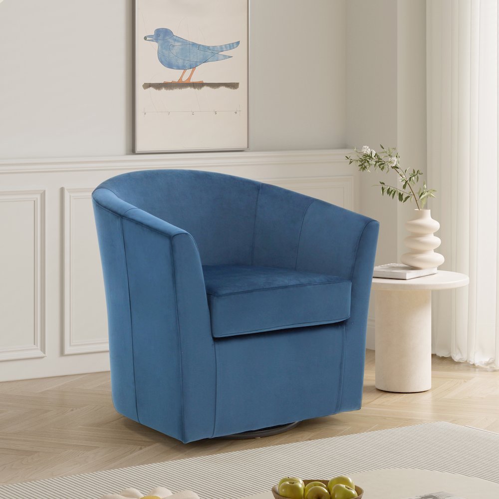 Windsor Swivel Club Chair. Picture 6
