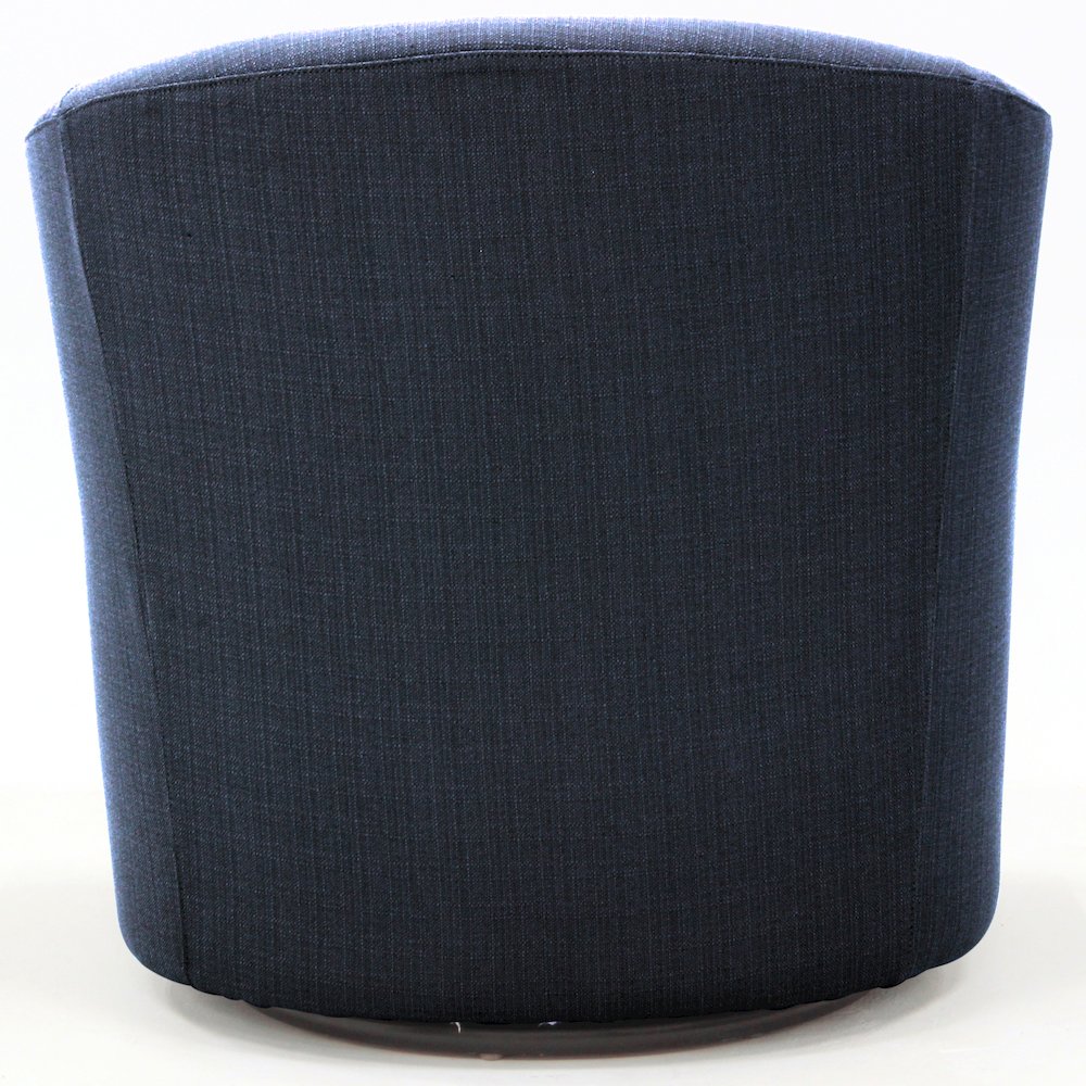 Windsor Swivel Club Chair. Picture 4