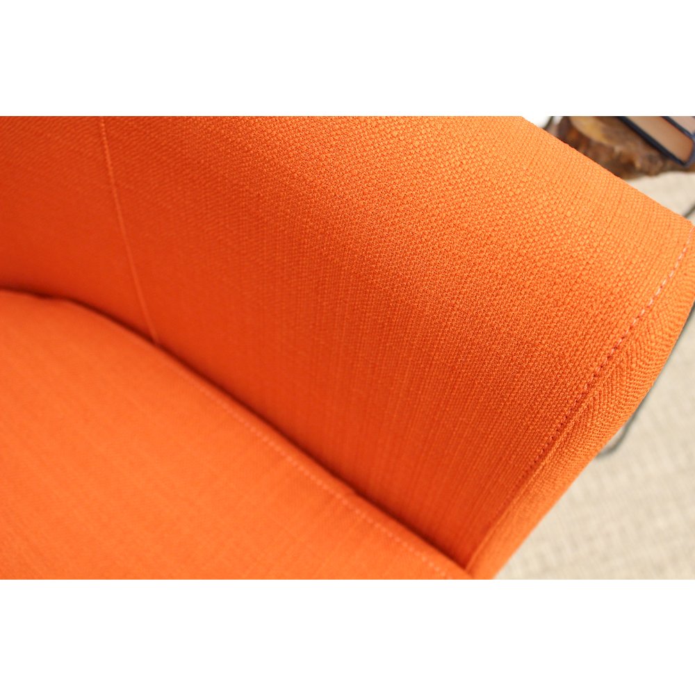Windsor Club Chair. Picture 5