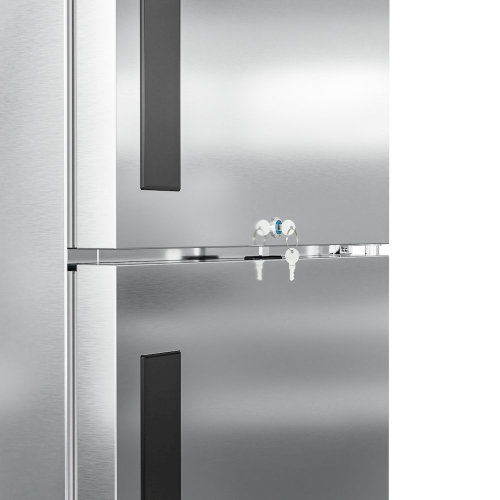 29 in. Commercial Stainless Steel Solid Half Door Reach-In Freezer 23 cu. ft.. Picture 8