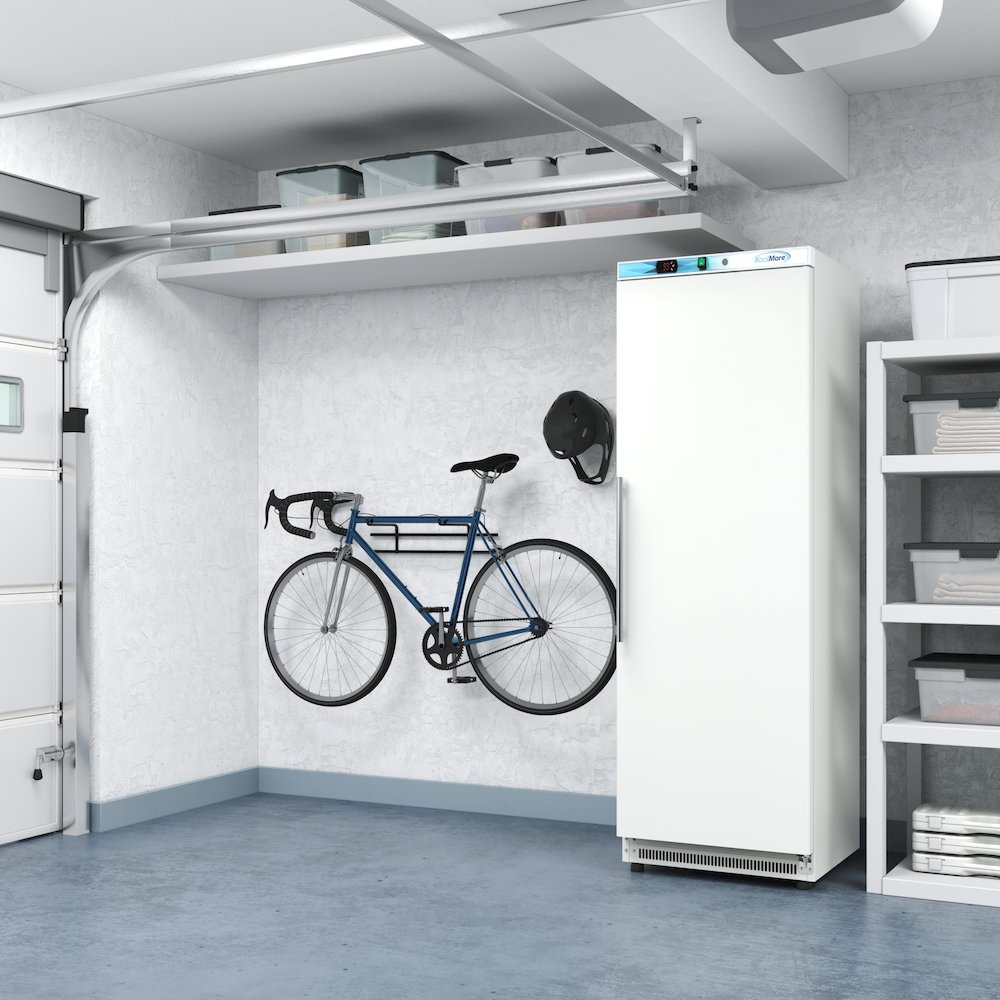 12 Cu. ft. Commercial Reach in Refrigerator in White - Manual Defrost. Picture 8