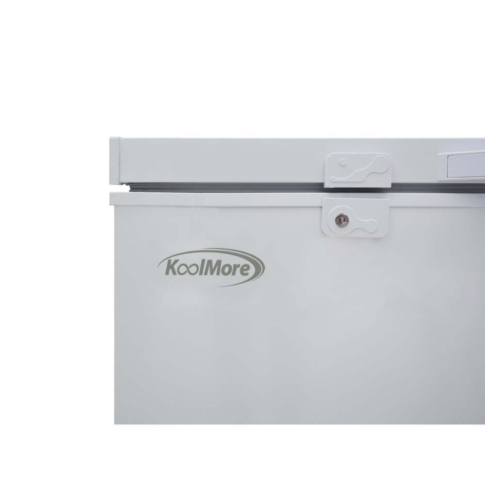 79 in. Commercial Chest Freezer, 30 Cu. Ft. in White, ETL Listed. Picture 12