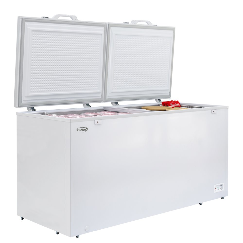 79 in. Commercial Chest Freezer, 30 Cu. Ft. in White, ETL Listed. Picture 2